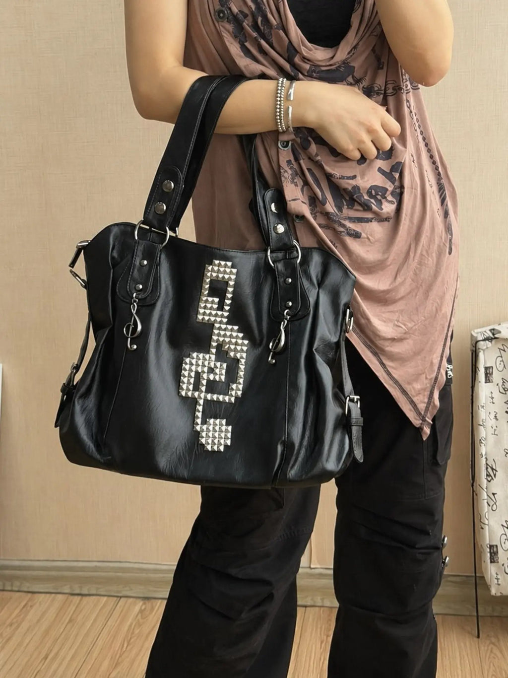 Vintage shoulder bag