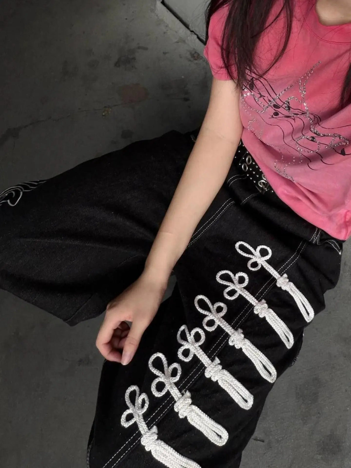Frog-knot baggy jeans