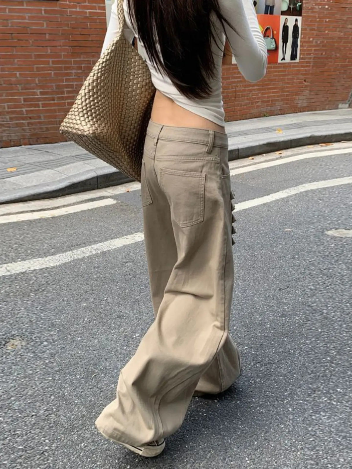 Court-style pants