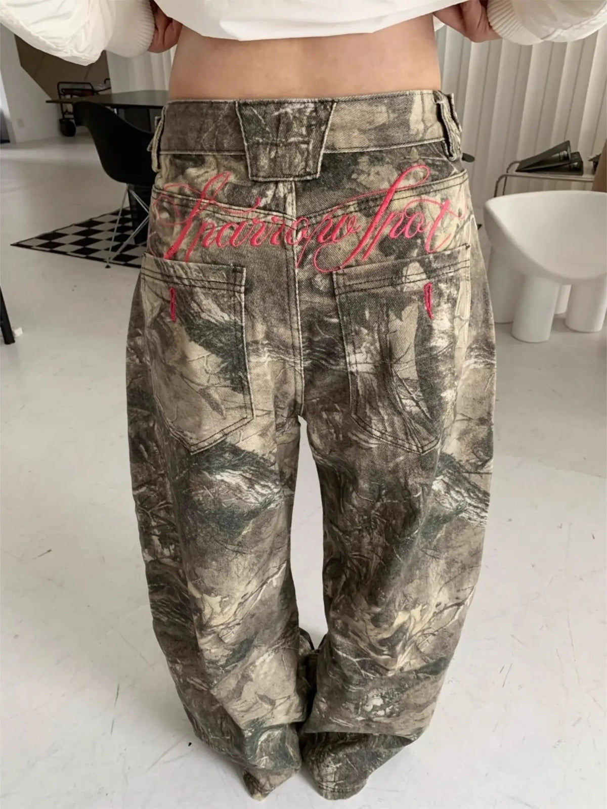 Camouflage jeans